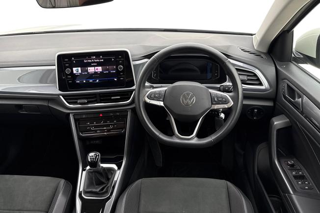 VOLKSWAGEN T-Roc Photo 11