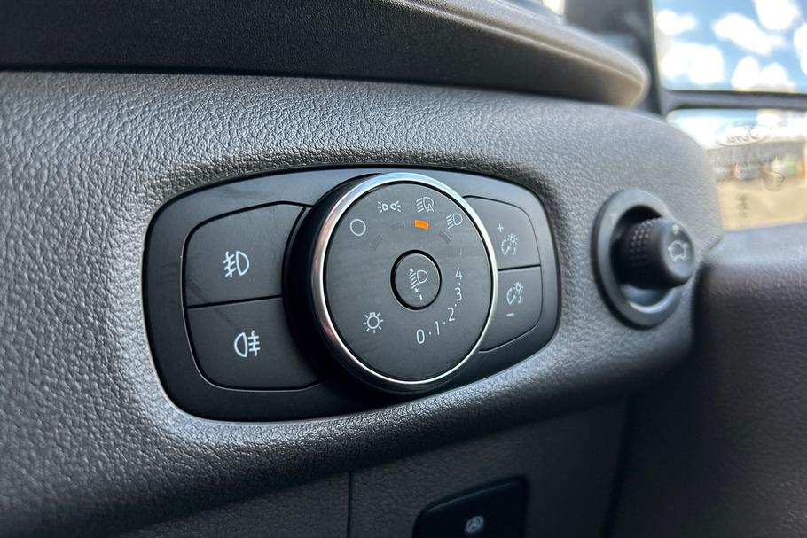 Used Ford E-TRANSIT 32