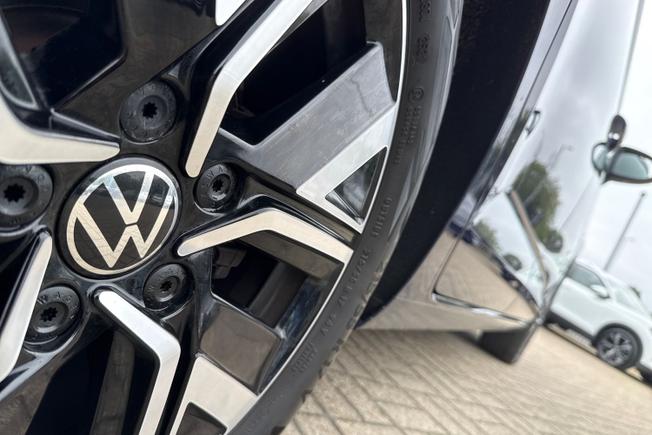 VOLKSWAGEN Touran Photo 22