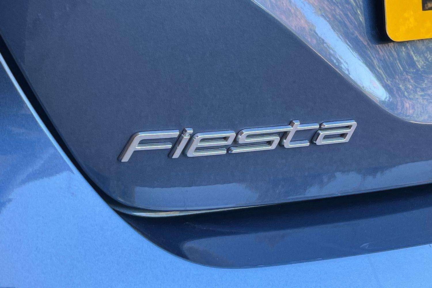 Ford FIESTA Photo 39