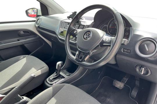 Volkswagen e-up! Photo autoimg-9192dd08caba2308892be1753dd0f7386bd31f5c.jpg