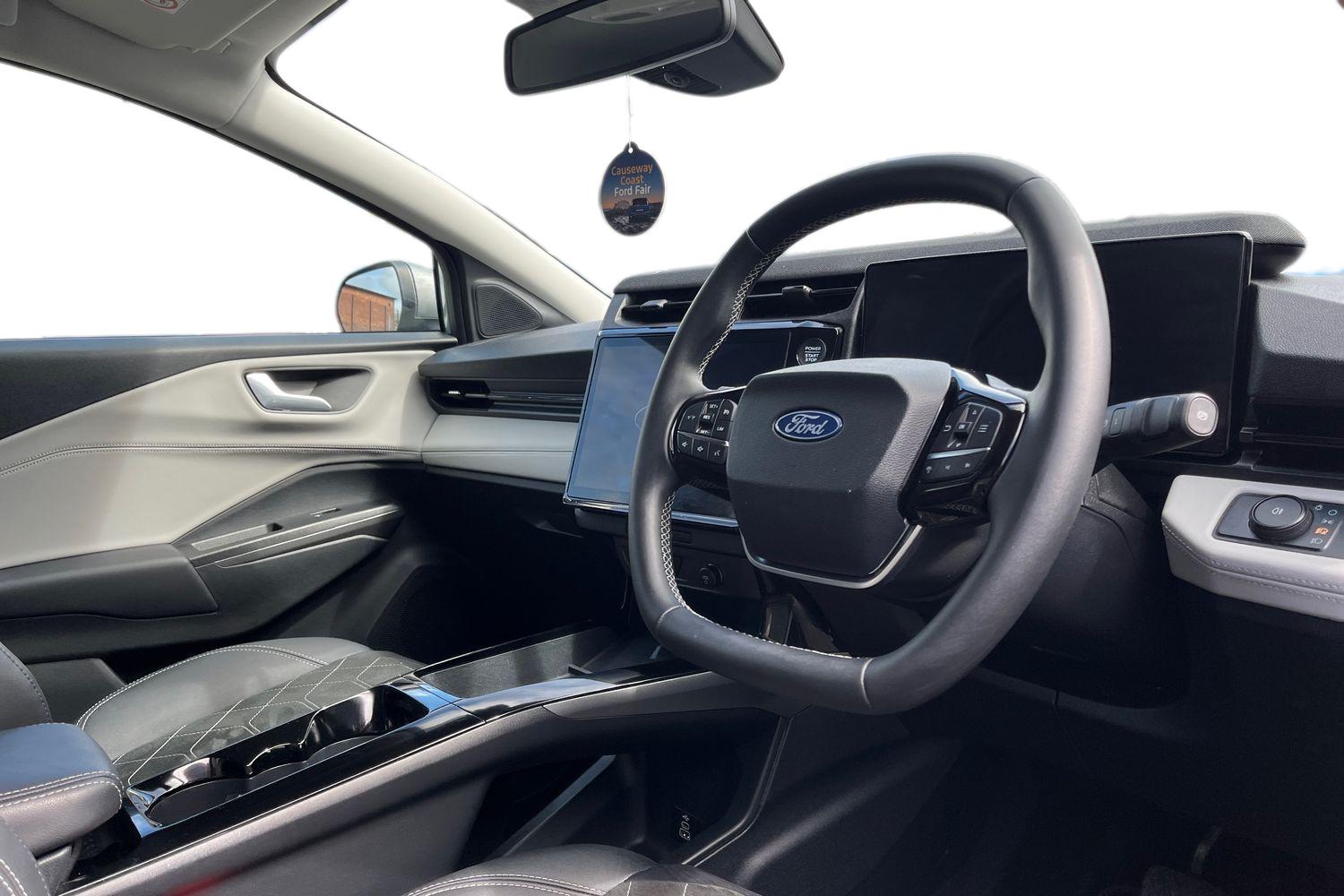 Ford Puma Gen-E Photo 8