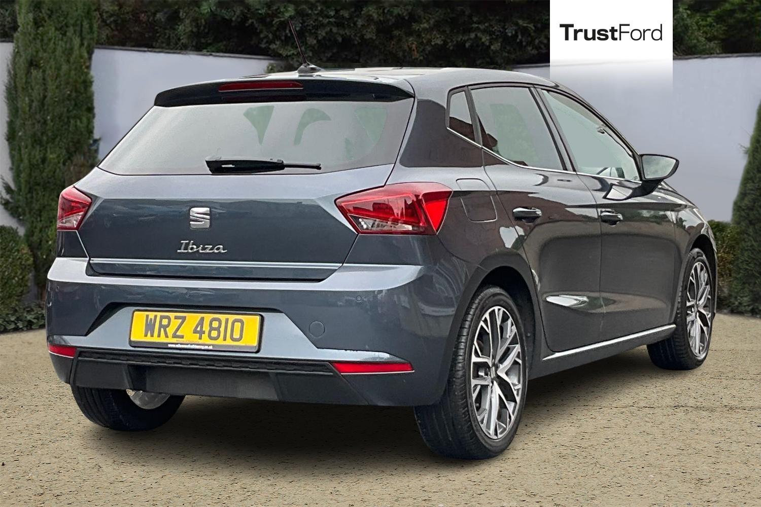 SEAT IBIZA Photo 3