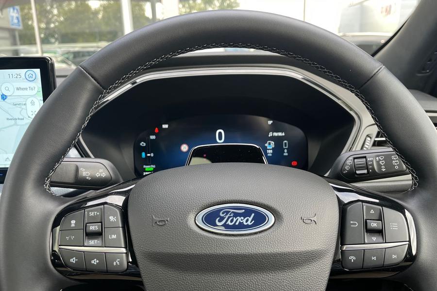 Ford KUGA Photo autoimg-919a99abae98aa9636f727a27144cc69c4511159.jpg