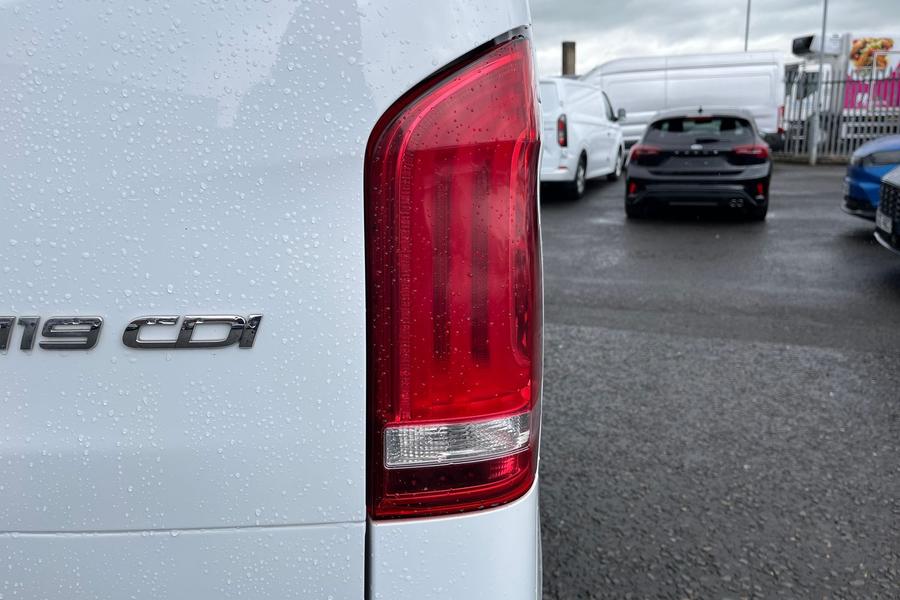 Mercedes-Benz VITO Photo autoimg-919b92e9fb55b54050f92460c669b21fe9976560.jpg