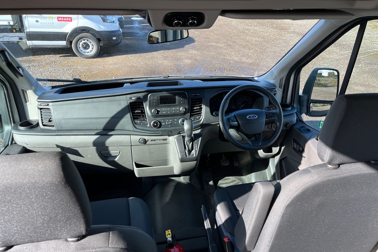 Ford TRANSIT Photo 31