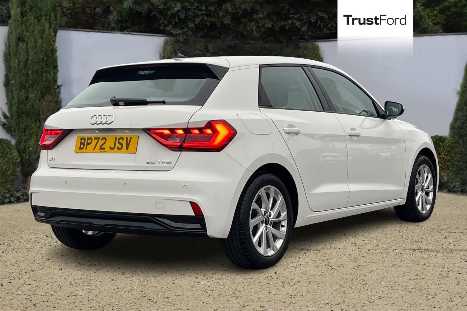 Audi A1 Photo 3