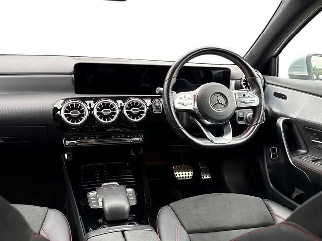 MERCEDES-BENZ A Class Photo 11