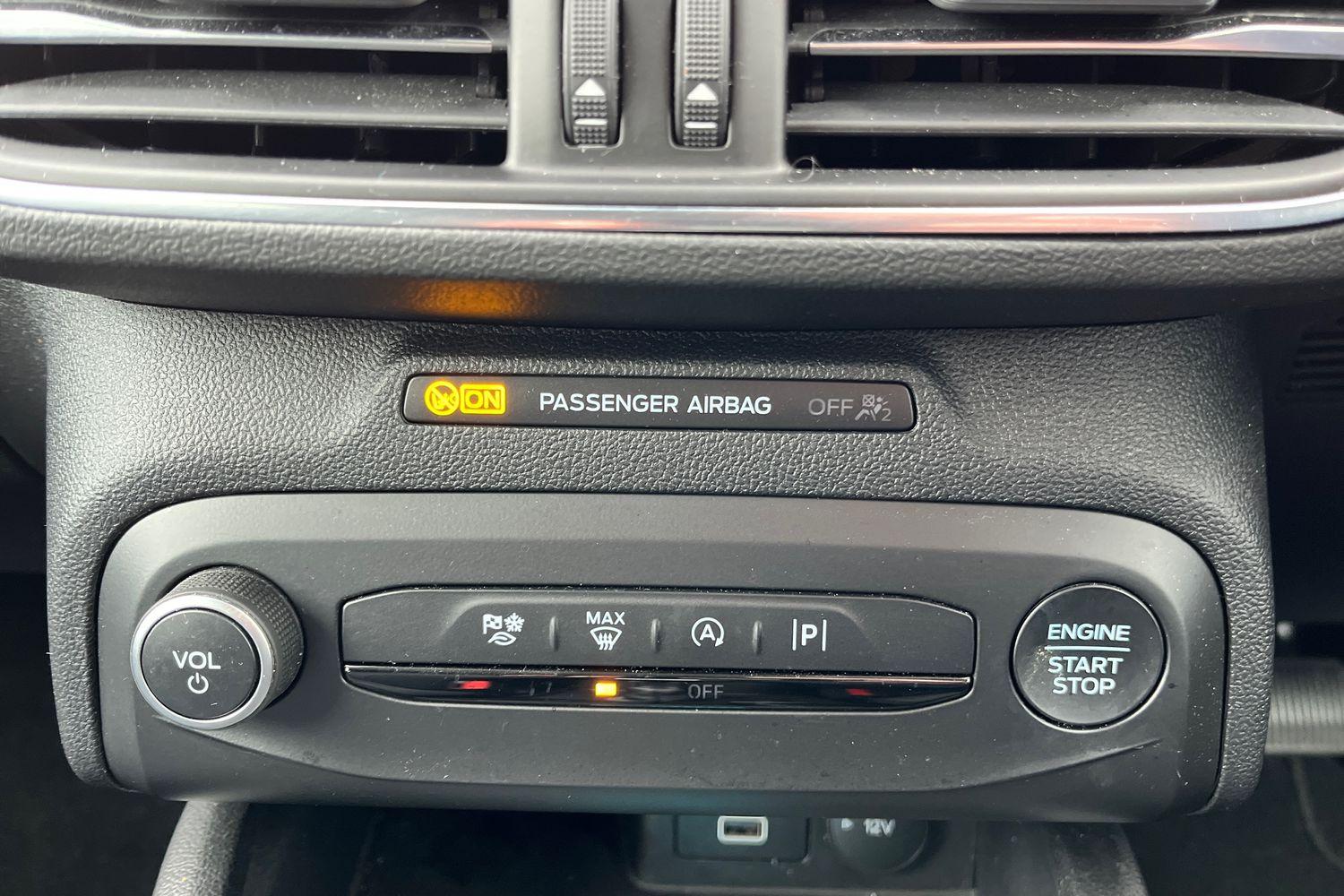 Ford FOCUS Photo 36