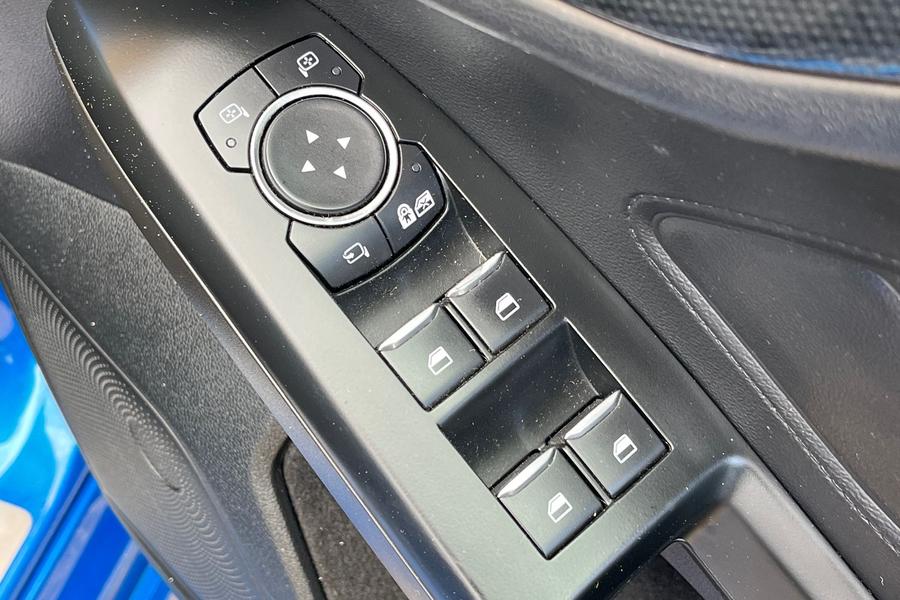 Ford FOCUS Photo autoimg-91aa536b6635100527c7f6826dd30e2679d83eaa.jpg