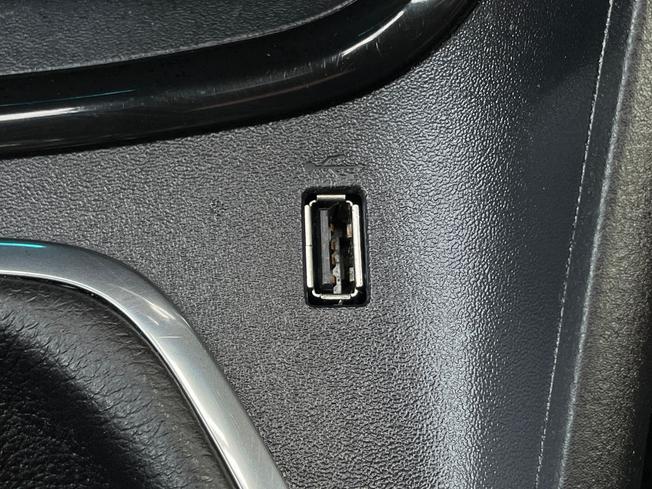 FORD Puma Photo 44