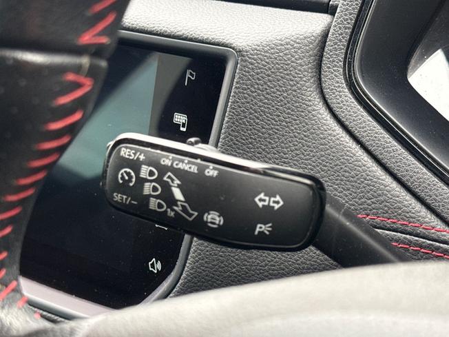 SEAT Ibiza Photo 31