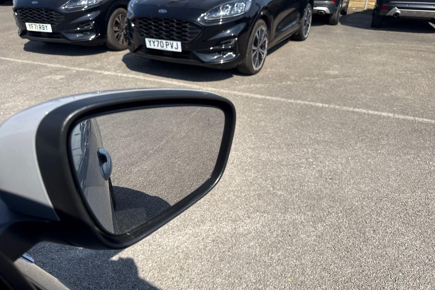 Ford KUGA Photo 36