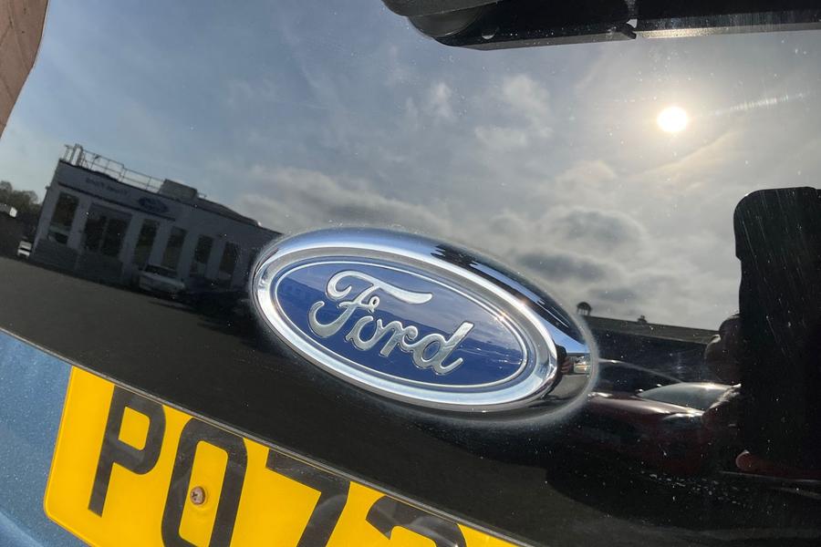 FORD GALAXY Photo autoimg-91ad19e5b5671ec3ba8a184370ad385c7eea0d2a.jpg