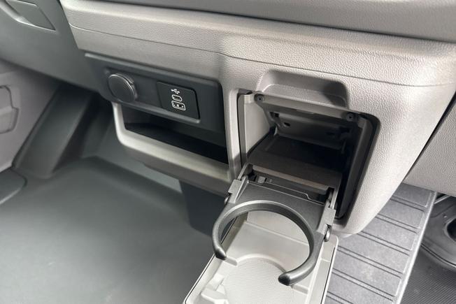 VOLKSWAGEN  Transporter Photo 22
