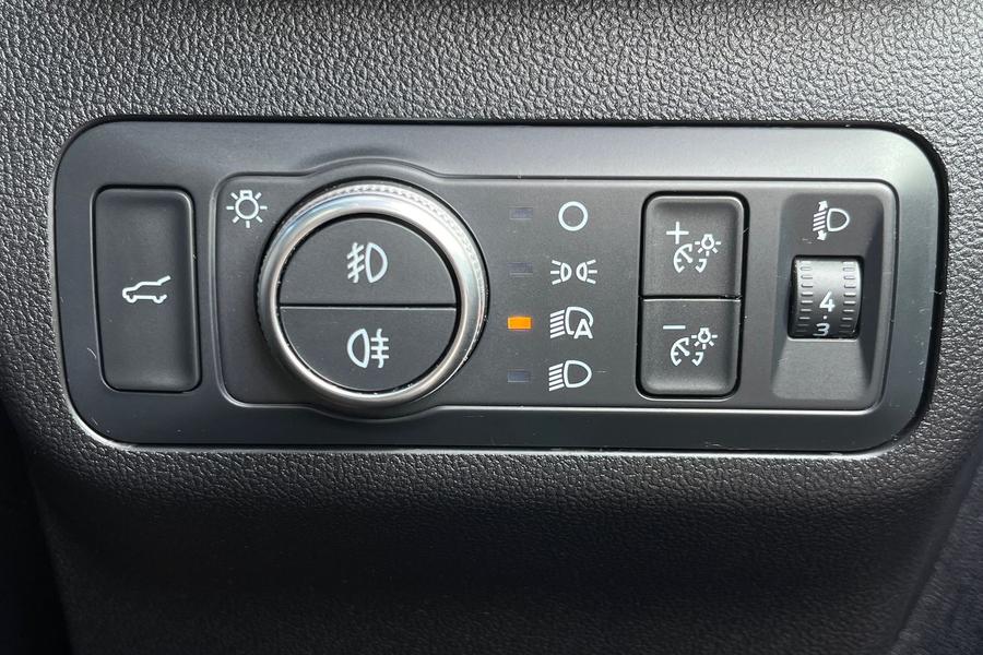 Ford Kuga Photo autoimg-91b334a68cfb21ec402e82eb3a19ef205d3caf10.jpg