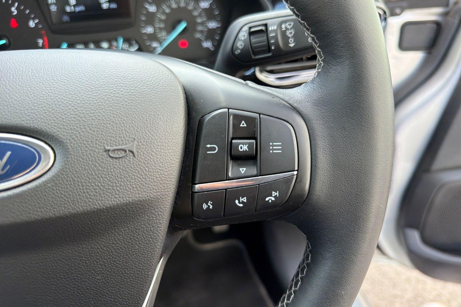 Ford FIESTA Photo 23