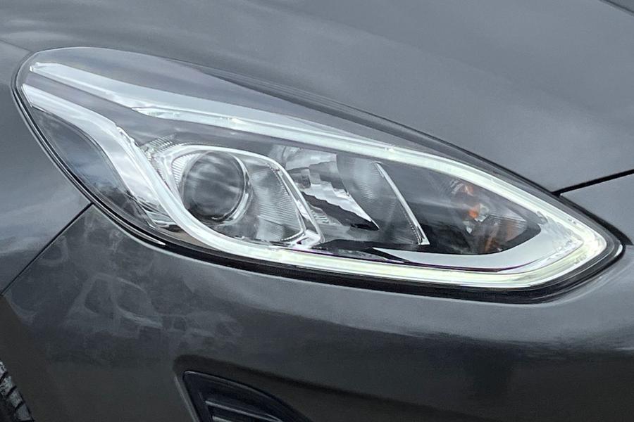Ford Fiesta Photo autoimg-91b5fc394fe617094903d48bfc090777bdf32415.jpg