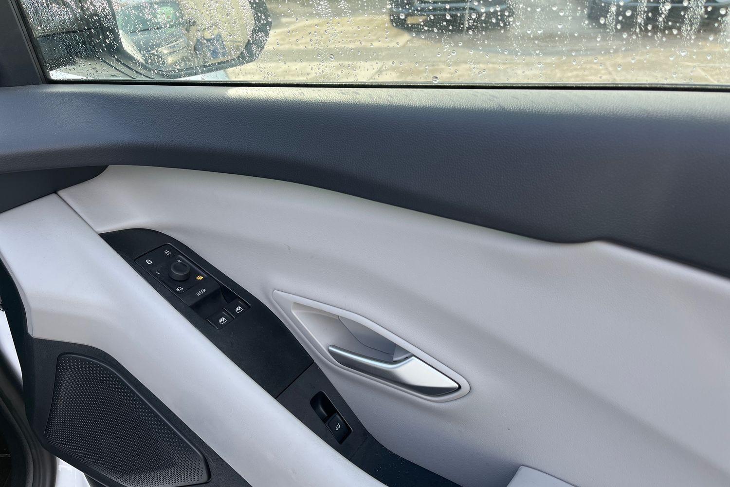 Ford Explorer Photo 24