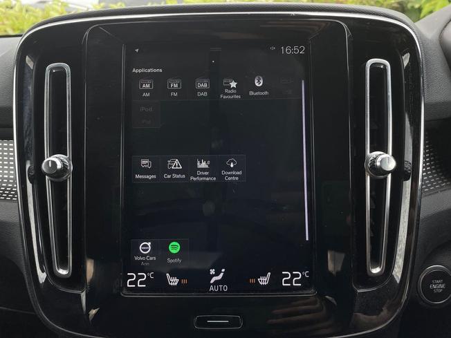 VOLVO XC40 Photo 51