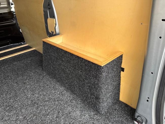 RENAULT Trafic Photo 33