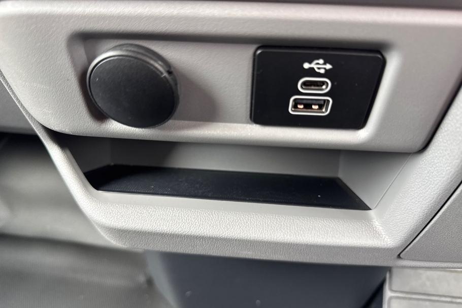 Used Ford E-TRANSIT CUSTOM WR26OFL 34