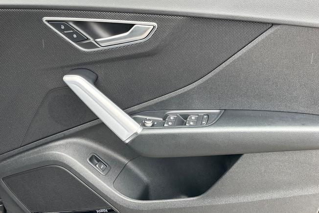 AUDI Q2 Photo 40