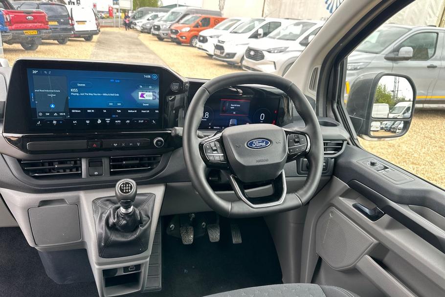 Used FORD TOURNEO CUSTOM YM25LNP 33