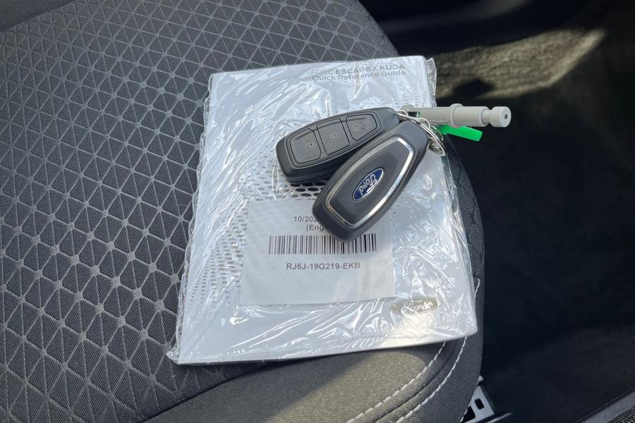 Ford KUGA Photo autoimg-91c9d2fcda183b2dc810894a00b10a8e3d7f4eef.jpg