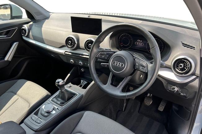 AUDI Q2 Photo 6