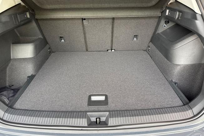 VOLKSWAGEN Tiguan Photo 12