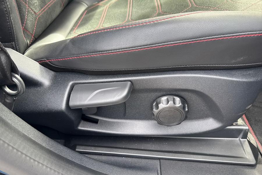 Ford PUMA Photo autoimg-91d104eda23b0f89a497b61418c52327785a59bf.jpg