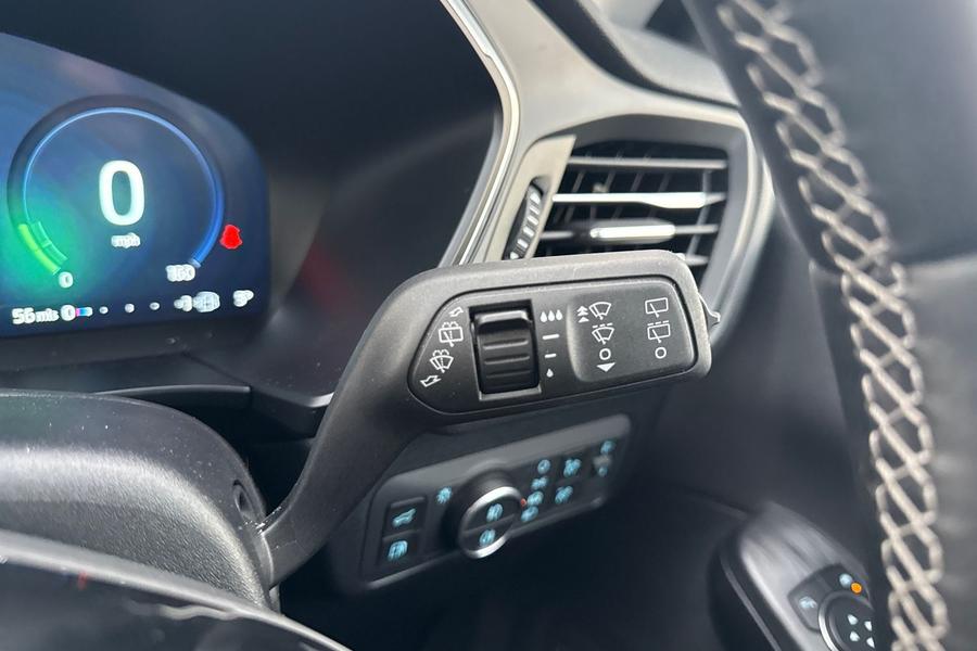 Ford Kuga Photo autoimg-91d5798c6759417e751eb6ae51099d688cbabf05.jpg