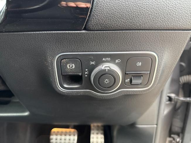 Mercedes-Benz GLA Photo 27