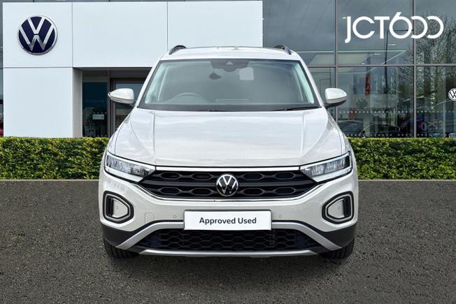 VOLKSWAGEN T-Roc Photo 8