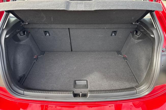 VOLKSWAGEN Polo Photo 12