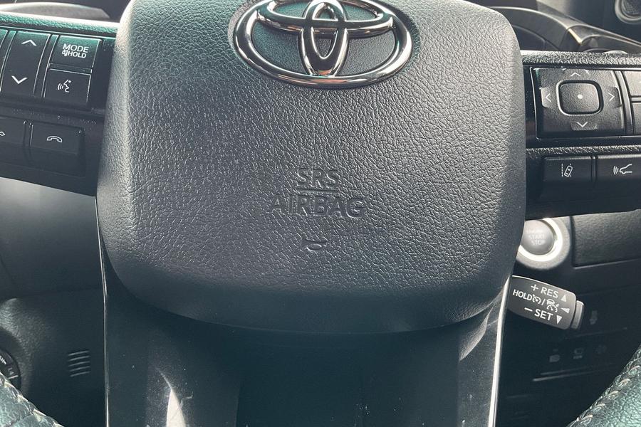 Toyota Hilux Photo autoimg-91ddbfbb84446f6301fc8ac136e6dc34c32b3e3a.jpg
