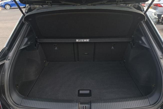 VOLKSWAGEN T-Roc Photo 12