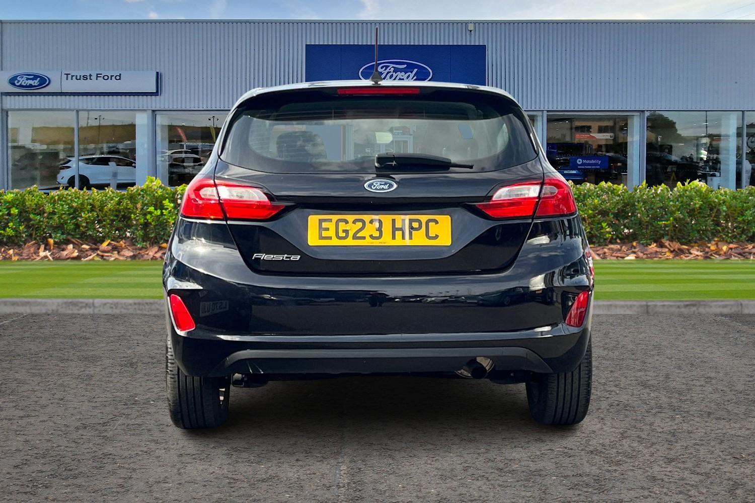 Ford FIESTA Photo 6
