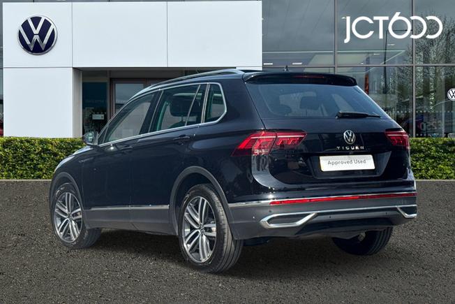 VOLKSWAGEN Tiguan Photo 3