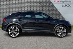 AUDI Q3 Photo 4