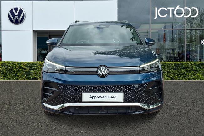 VOLKSWAGEN Tiguan Photo 8