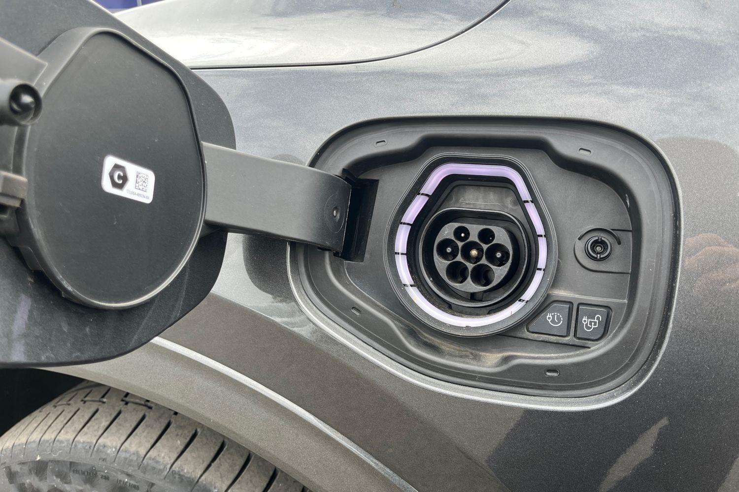 Ford KUGA Photo 33