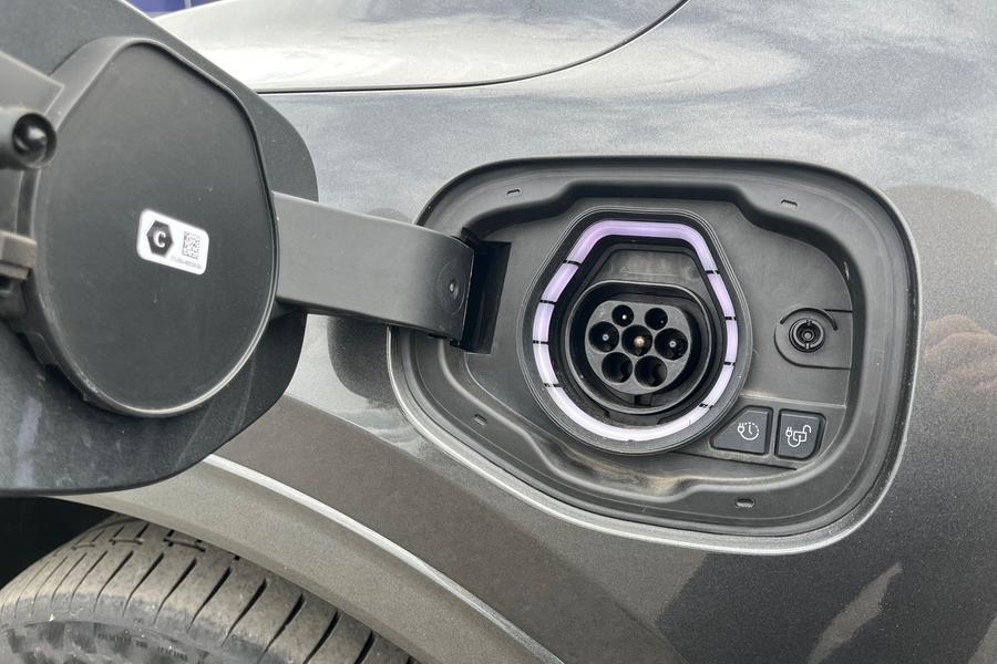 Ford KUGA Photo autoimg-91e536f53c99fc55647d7ff2d94bbc0ab9b9372d.jpg