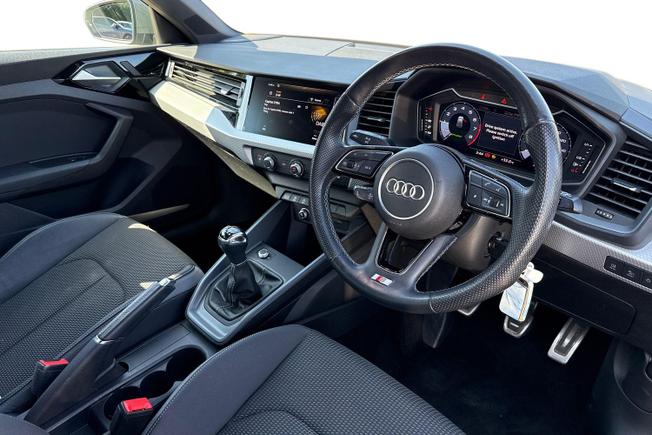 AUDI A1 Photo 6