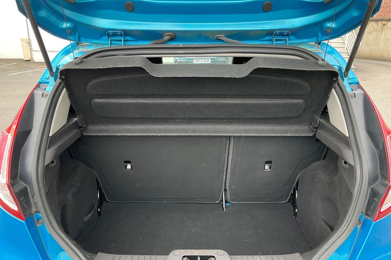 Ford FIESTA Photo 20
