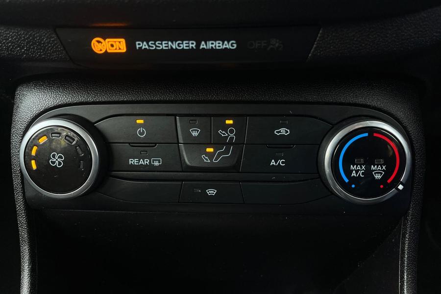 Ford FIESTA Photo autoimg-91ece1425647508d7f1787595e20af70f2e24310.jpg