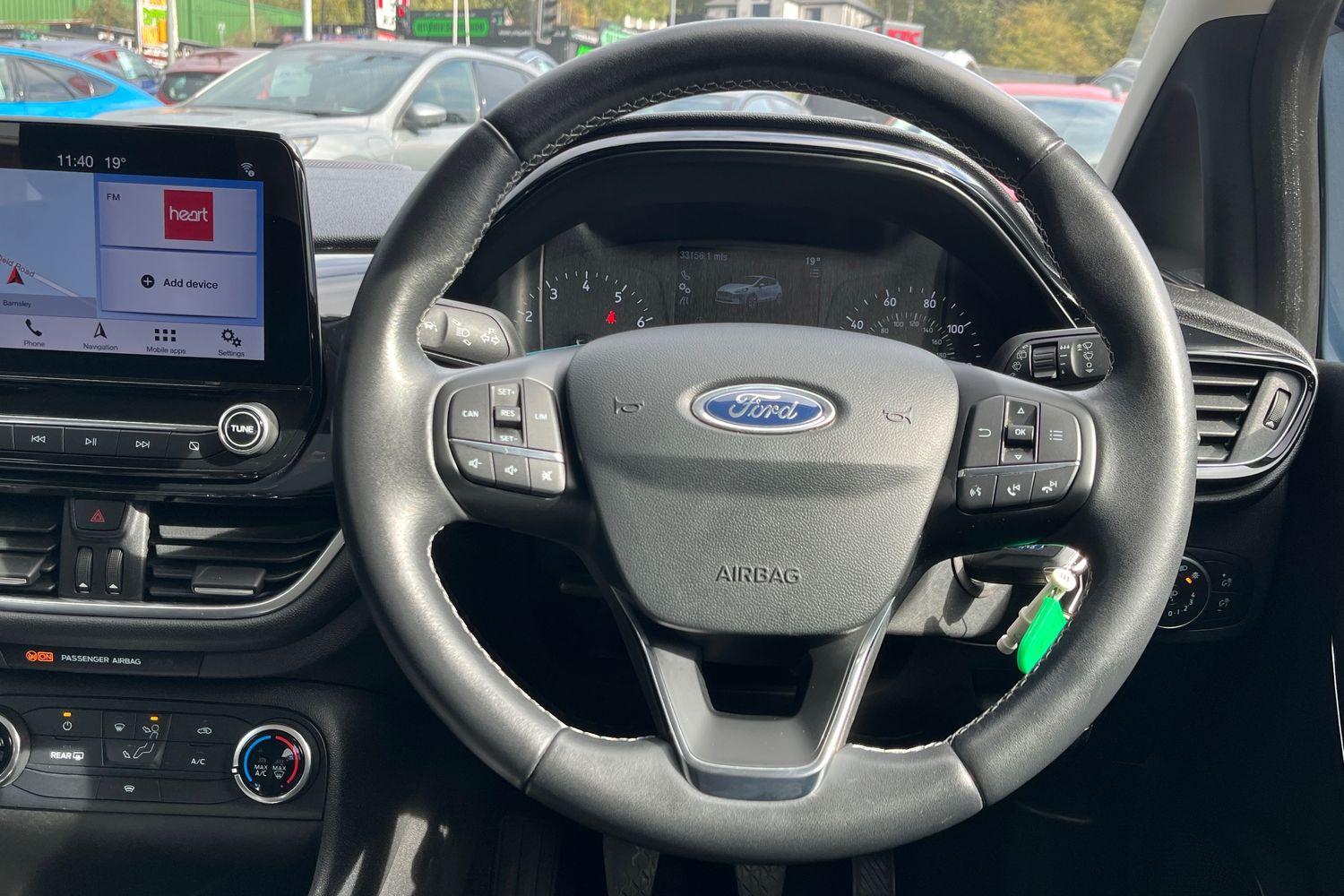Ford FIESTA Photo 11