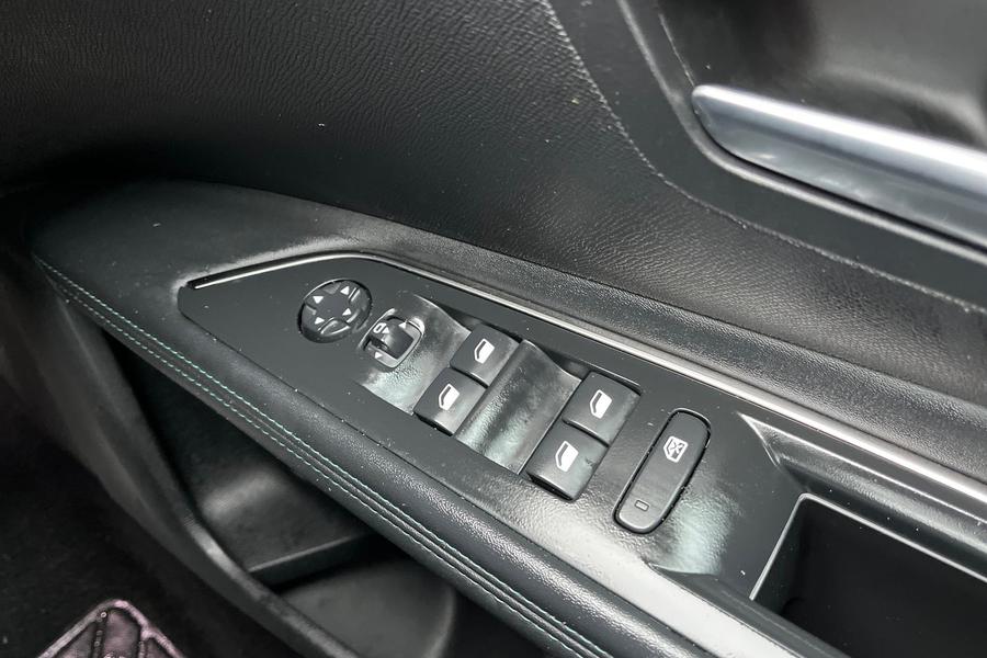 Peugeot 3008 Photo autoimg-91efb6816a2a9cad5727013d933968bd6ad05d7b.jpg