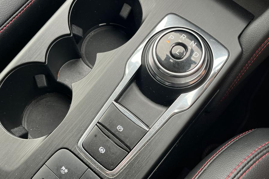Ford KUGA Photo autoimg-91f22ed047a7f8524241053fc3879777d16a29d1.jpg